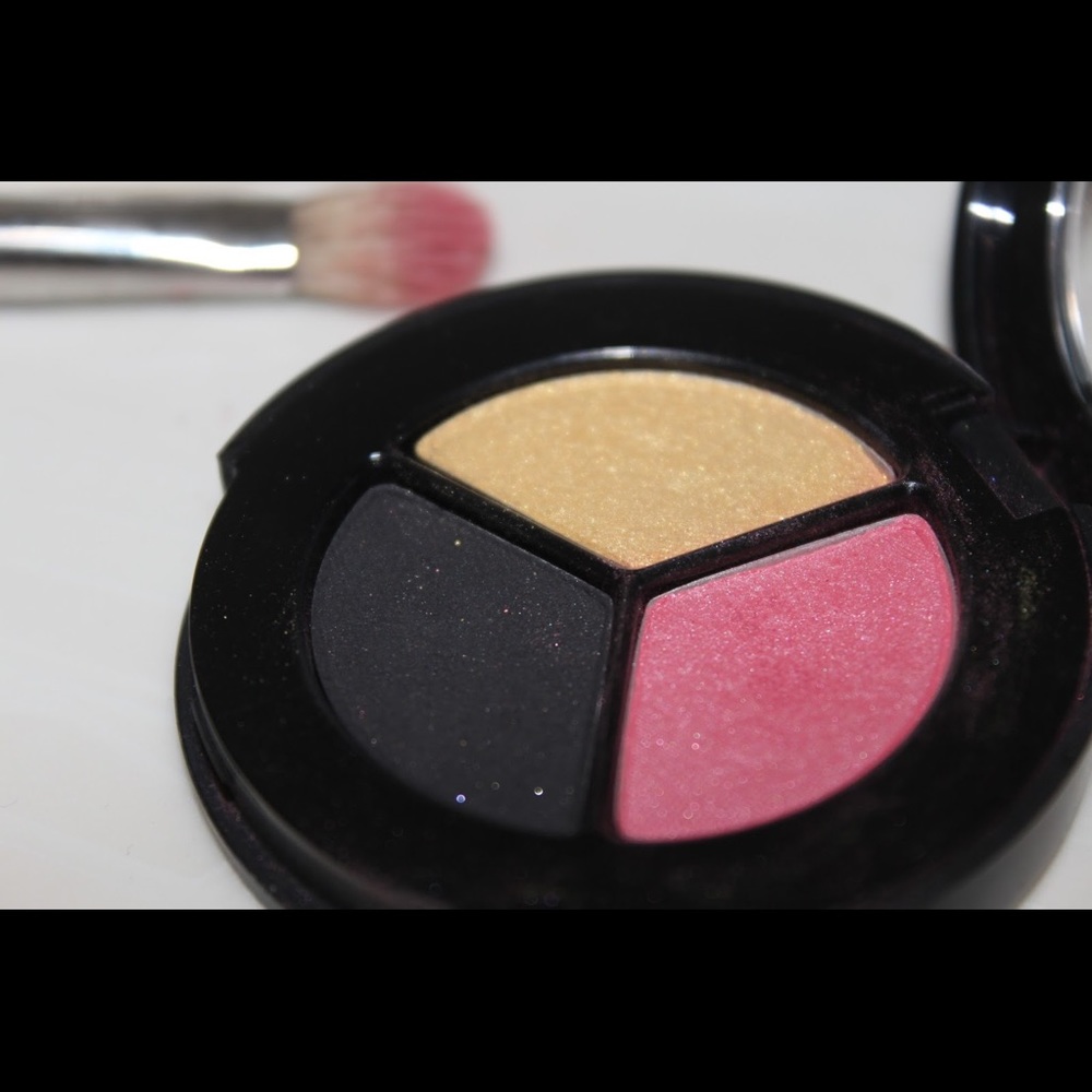 🌼WAVELENGTH Smashbox DISCONTINUED Eyeshadow Trio NWT - Picture 2 of 5
